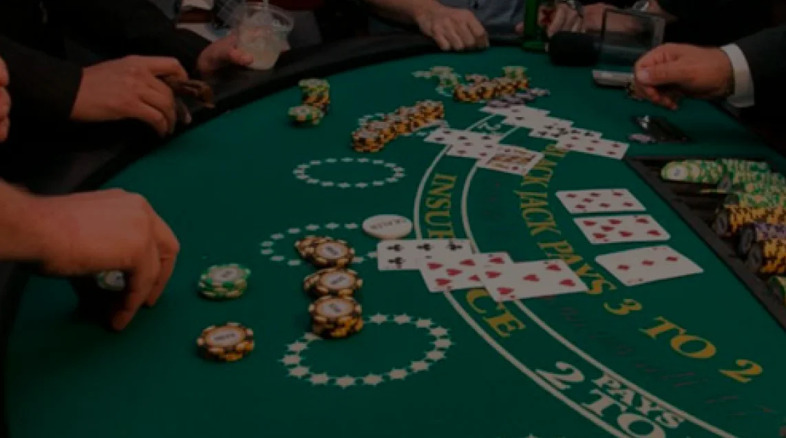 Bizzo Casino Élő BlackJack